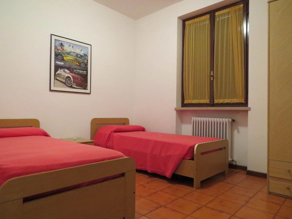 Residence Liana Albisano 토리델베나코 외부 사진